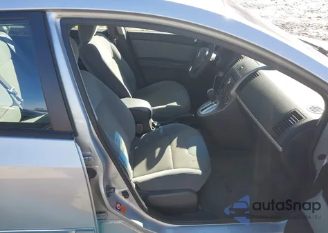 2010 Nissan Sentra 2.0S from USA, damaged, VIN 3N1AB6AP1AL600370